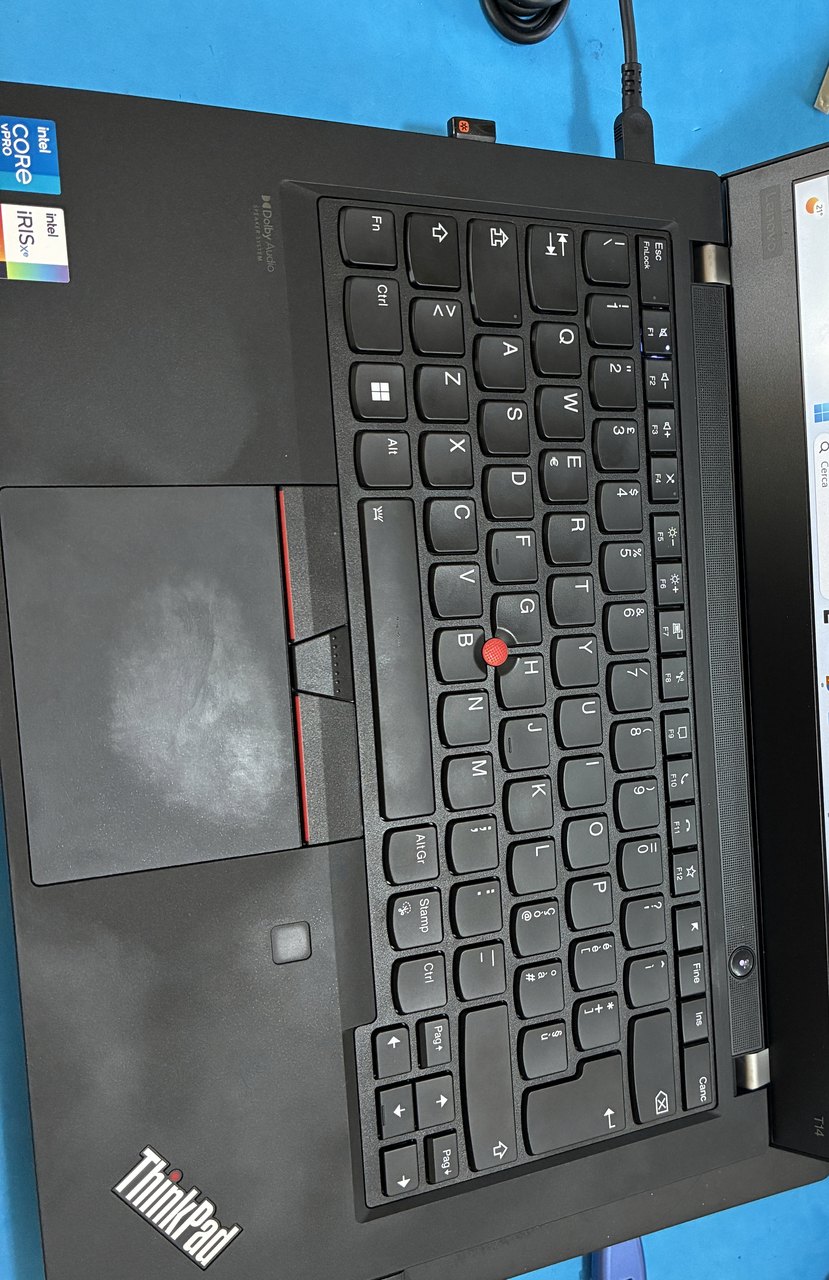 Lenovo ThinkPad T14: rimozione BitLocker e clonazione SSD in laboratorio a Brugherio